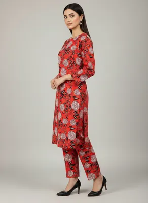 Stylish 2 Pcs Women's Unstitched Printed Suit thumbnail 2