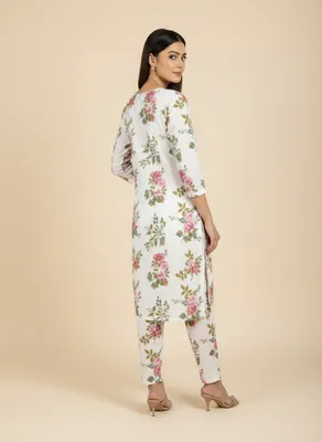 Stylish 2 Pcs Women's Unstitched Printed Suit thumbnail 5