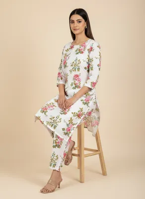 Stylish 2 Pcs Women's Unstitched Printed Suit thumbnail 6