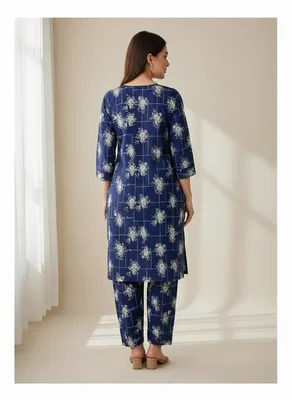 Stylish 2 Pcs Women's Unstitched Printed Suit thumbnail 2