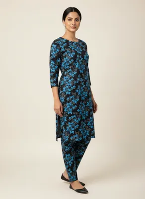 Stylish 2 Pcs Women's Unstitched Printed Suit thumbnail 4