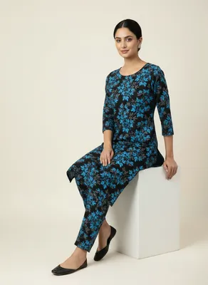 Stylish 2 Pcs Women's Unstitched Printed Suit thumbnail 6