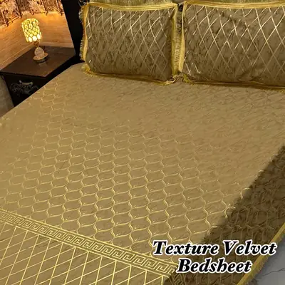 Luxurious 3 Pcs Velvet Textured Double Bedsheet
