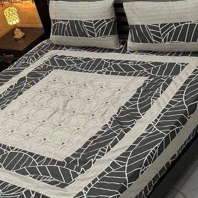 Stylish 3 Pcs Cotton Sotton Patchwork Double Bedsheet