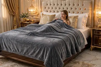 Cozy Fleece Plain Double Bed Blanket thumbnail 2