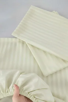 3 Pcs Micro Cotton Plain Double Bedsheet thumbnail 2