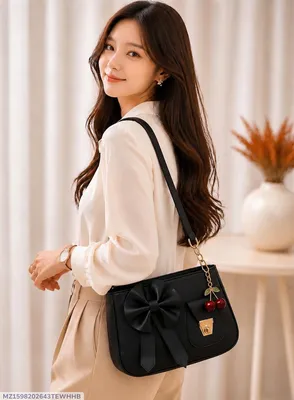 Women's Leather Plain Shoulder Bag thumbnail 1