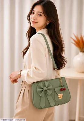 Women's Leather Plain Shoulder Bag thumbnail 1
