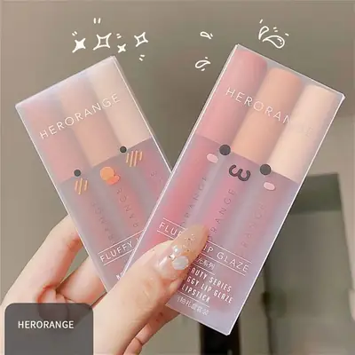 Bold Coverage Lip Gloss 100 thumbnail 3