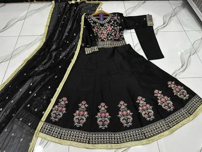 Black Embroidered 3Pcs Maxi Suit Party Wear thumbnail 2