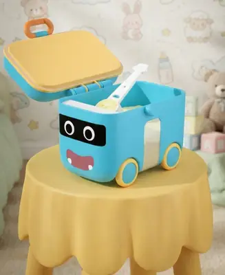 Baby milk container BPA free 