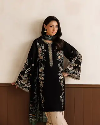 3 Pcs Women's Unstitched Embroidered Suit