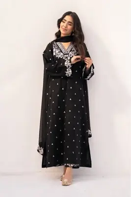 3 Pcs Women's Unstitched Embroidered Suit