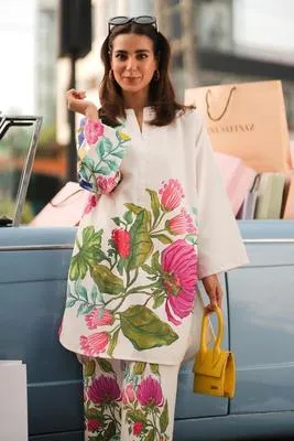 Women Georgette Printed 2Pcs Set White thumbnail 3