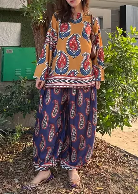 2 Pcs Women's Stitched Doria lawn Printed cord-set with Farshi trouser thumbnail 6