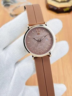Men's Magnet Strap Watch Black Round Dial Casual Daily Wear thumbnail 5