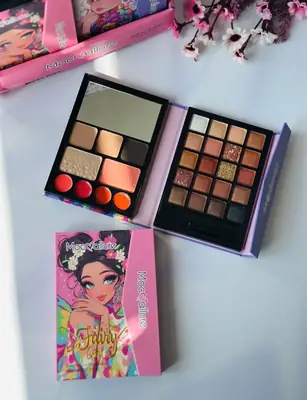 All-in-One Makeup Palette Kit With Eyeshadow/Highligher/Blusher/Lip Stick/Eyebrow Powder