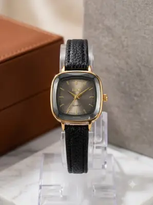 Women's Chic Everyday Design That Upgrades Any Outfit Watch 1 thumbnail 5