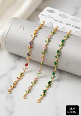 Golden Base Trending Tulip Braclet  thumbnail 6