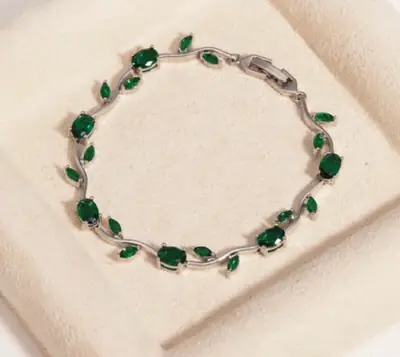 Silver Base Korean Treding Tulip Braclet  thumbnail 3