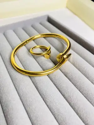 Nail Cartier Handcuff With Free Ring  thumbnail 3