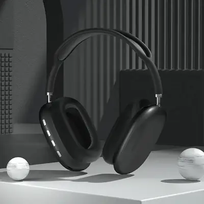 P9 Headphone Wireless Bluetooth Multicolor Seamless Connectivity thumbnail 3