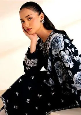 Black Embroidered 3-Piece Lawn Suit for Women thumbnail 2