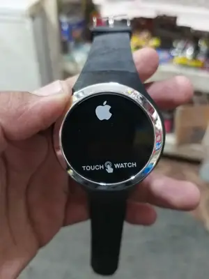 Apple watch display finger