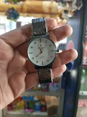 Crystal Time analog quartz watch.