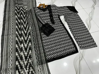 3 Pcs Women's Stitched Dobby Lawn Printed Suit thumbnail 3