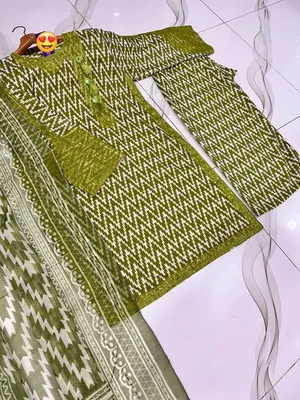 3 Pcs Women's Stitched Lawn Printed Suit thumbnail 3