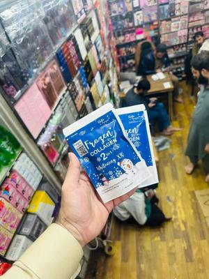 Frozen Collagen Whitening Capsules 60ct thumbnail 2