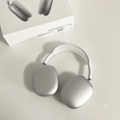 Off White Headphone thumbnail 3