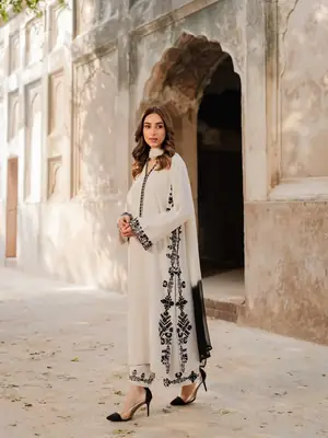 Stunning 3 Pcs Women's Stitched Embroidered Suit