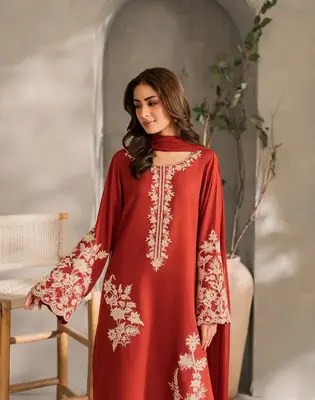 Exquisite Maroon Embroidered Linen Suit - 3 Pcs Set thumbnail 3