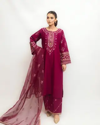 Stunning Pink Embroidered Arabic Lawn Suit - 3 Pcs Set thumbnail 3