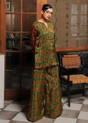 Stylish Women's Printed 2 Pcs Shirt And Trouser Set  thumbnail 6
