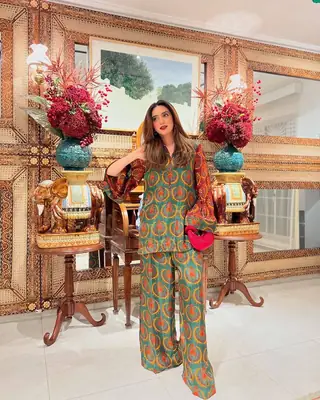 Stylish Women's Printed 2 Pcs Shirt And Trouser Set  thumbnail 4