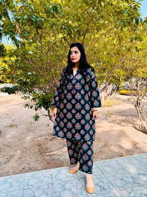 2 Pcs Women's Stitched Linen Printed Suit thumbnail 2