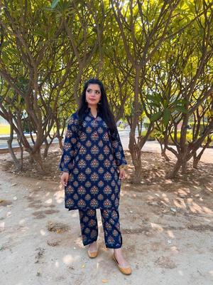 2 Pcs Women's Stitched Linen Printed Suit thumbnail 3