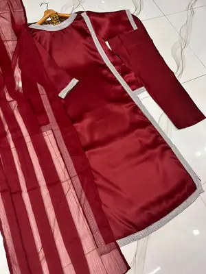 Hania Amir Inspired Indian Lace Work 3 Piece Suit for Women – Pure Shamoz Silk Long Shirt with Chiffon Dupatta & Plain Trouser thumbnail 4