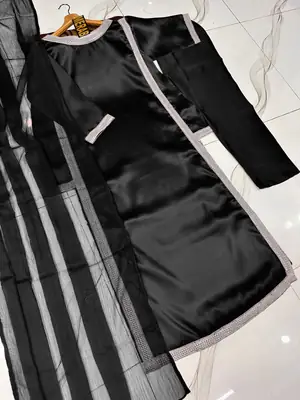 Hania Amir Inspired Indian Lace Work 3 Piece Suit for Women – Pure Shamoz Silk Long Shirt with Chiffon Dupatta & Plain Trouser thumbnail 4