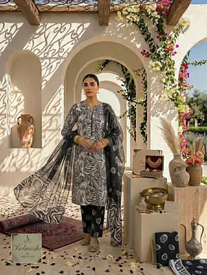 3 Pcs Women's Unstitched Printed Suit