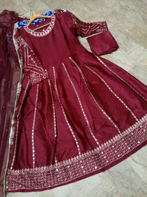 Women's Heavy Embroidered Silk Maxi 3 Piece Suit with Mirror Work, Pearl Lace Chiffon Dupatta & Trouser – Pakistani Party Wear Dress thumbnail 3