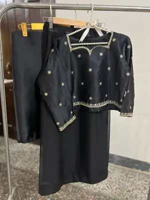 Ready to Wear Chiffon Saree with Embroidered Silk Blouse & Silk Petticoat – 7 Yards Stitched Party Wear Saree for Women thumbnail 2