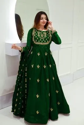 Green Chiffon Embroidered 3PC Maxi Suit for Eid Party Wear Medium