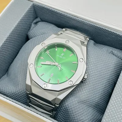 Hublet Premium Watch – Luxury Diamond Cut Chain – Green Dial thumbnail 2