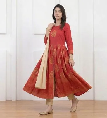 Red Block Printed Arabic Lawn Maxi Set for Women thumbnail 4