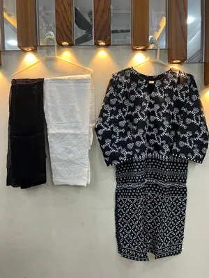 3Pcs Women's Stitched Arabic Lawn Block Printed Suit thumbnail 3