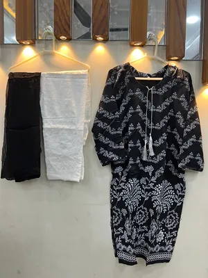 3Pcs Women's Stitched Arabic Lawn Block Printed Suit thumbnail 3